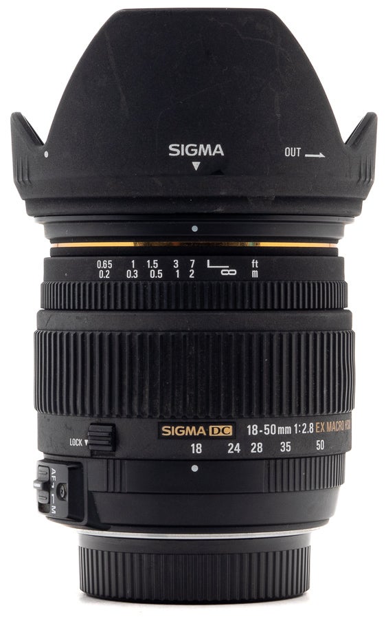 K&auml;ytetty Sigma 18-50mm f/2.8 EX DC Macro HSM (Nikon)-1