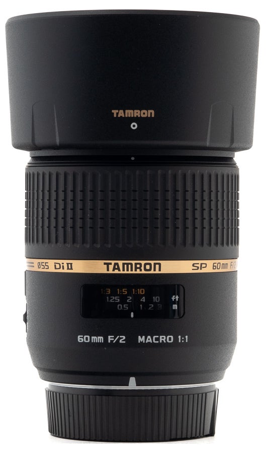 K&auml;ytetty Tamron SP 60mm f/2 Di II Macro (Nikon)-1